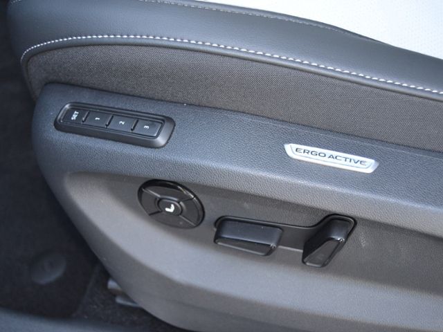 Tiguan 2.0 TDI DSG Elegance AHK/IQ.DRIVE-PAKET/M