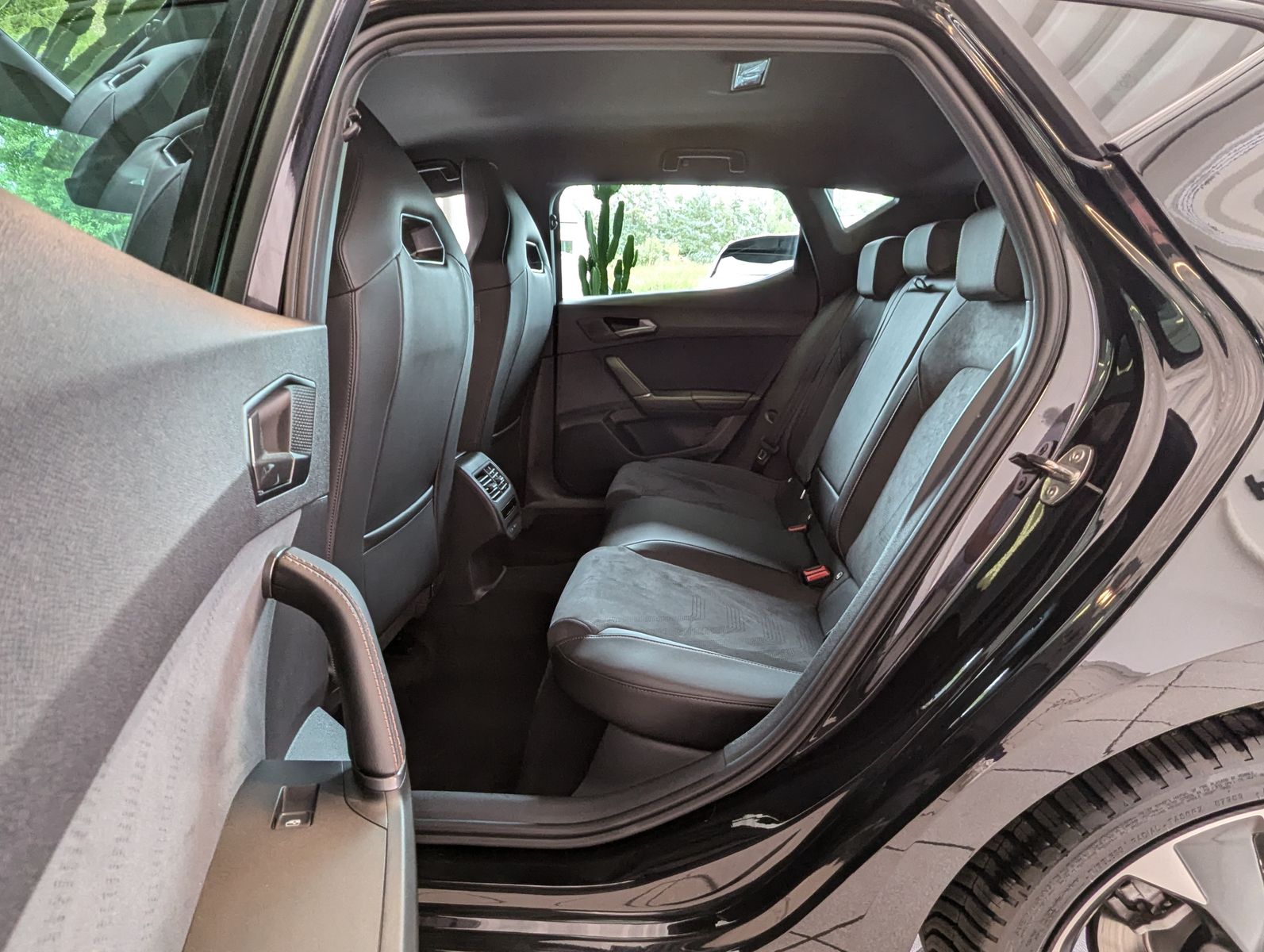 CUPRA Leon 1.5 eTSI DSG Dynamic-Edge-Assist-XL Memory - Image 13