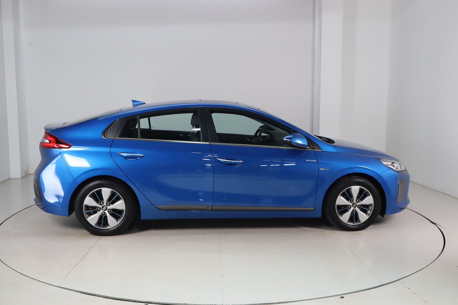 Fahrzeugabbildung Hyundai IONIQ * Memory * Sitzhzg./-lüftung Premium Plug-
