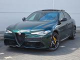 Alfa Romeo Giulia Veloce Q4 280 PS (Panorama/Kamera/H&K) - Alfa Romeo: Veloce