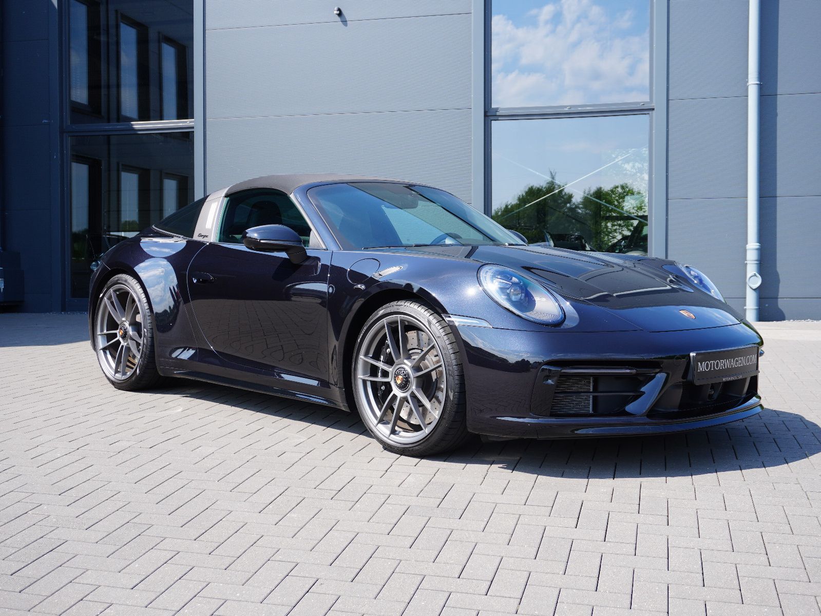 PORSCHE 992 Targa 4 GTS Edition 50 Jahre Porsche Design