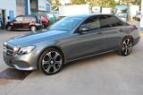 Mercedes-Benz AVANTGARDE VOLL*LEDER*HEAD UP*AMBIENTE*MULTIBEAM - Mercedes-Benz E 220: Grau, Limousine