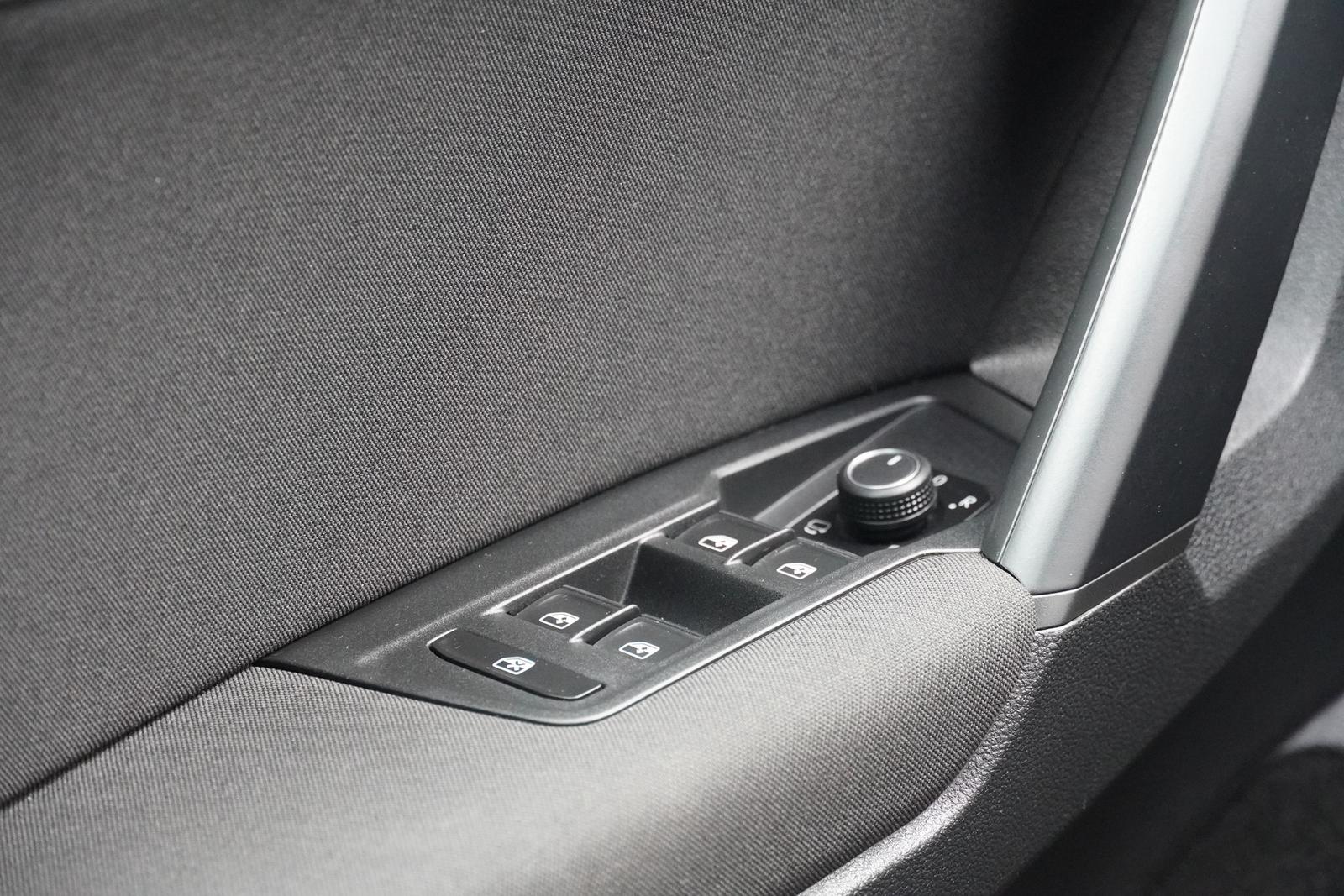 Volkswagen Tiguan 1.5 TSI DSG United LED Navi ACC PDC DAB, миниатюра 26
