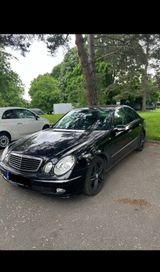 Mercedes-Benz E 320 CDI 4MATIC AVANTGARDE Avantgarde - Mercedes-Benz E 320: Cdi 4matic