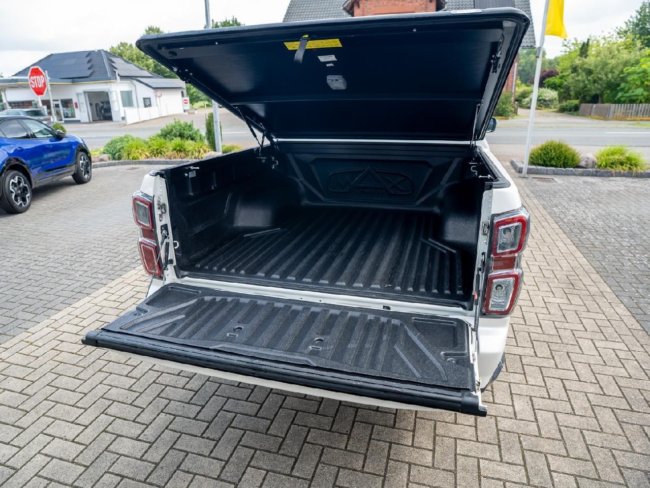 Fahrzeugabbildung Isuzu D-Max Double Cab 4WD V-CROSS