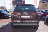 Volkswagen Tiguan 2.0 TDI Highline 4Motion DSG LED Navi AHK - VW Tiguan in Halle