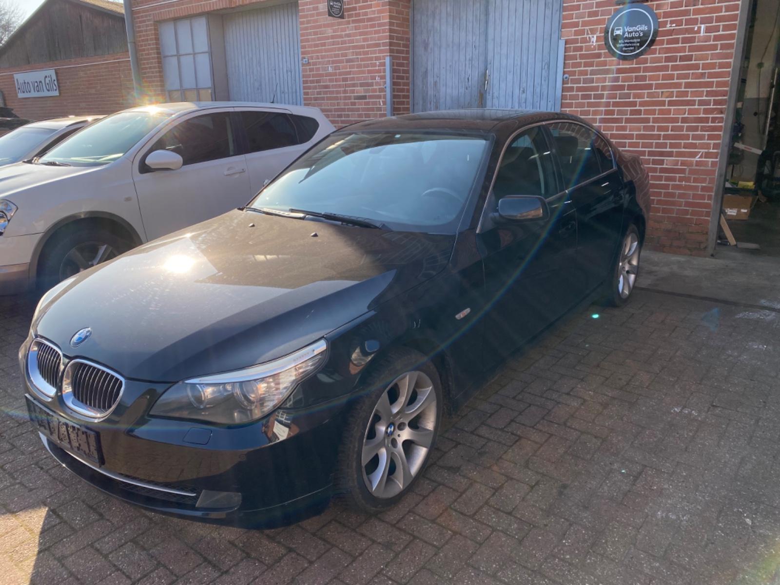 BMW 523 5 Limousine 523i pano xenon leder facelift