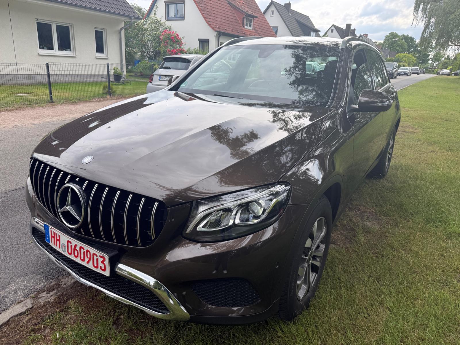 Mercedes-Benz GLC 220 d 4Matic+1-Hand+Unfallfrei+Leder