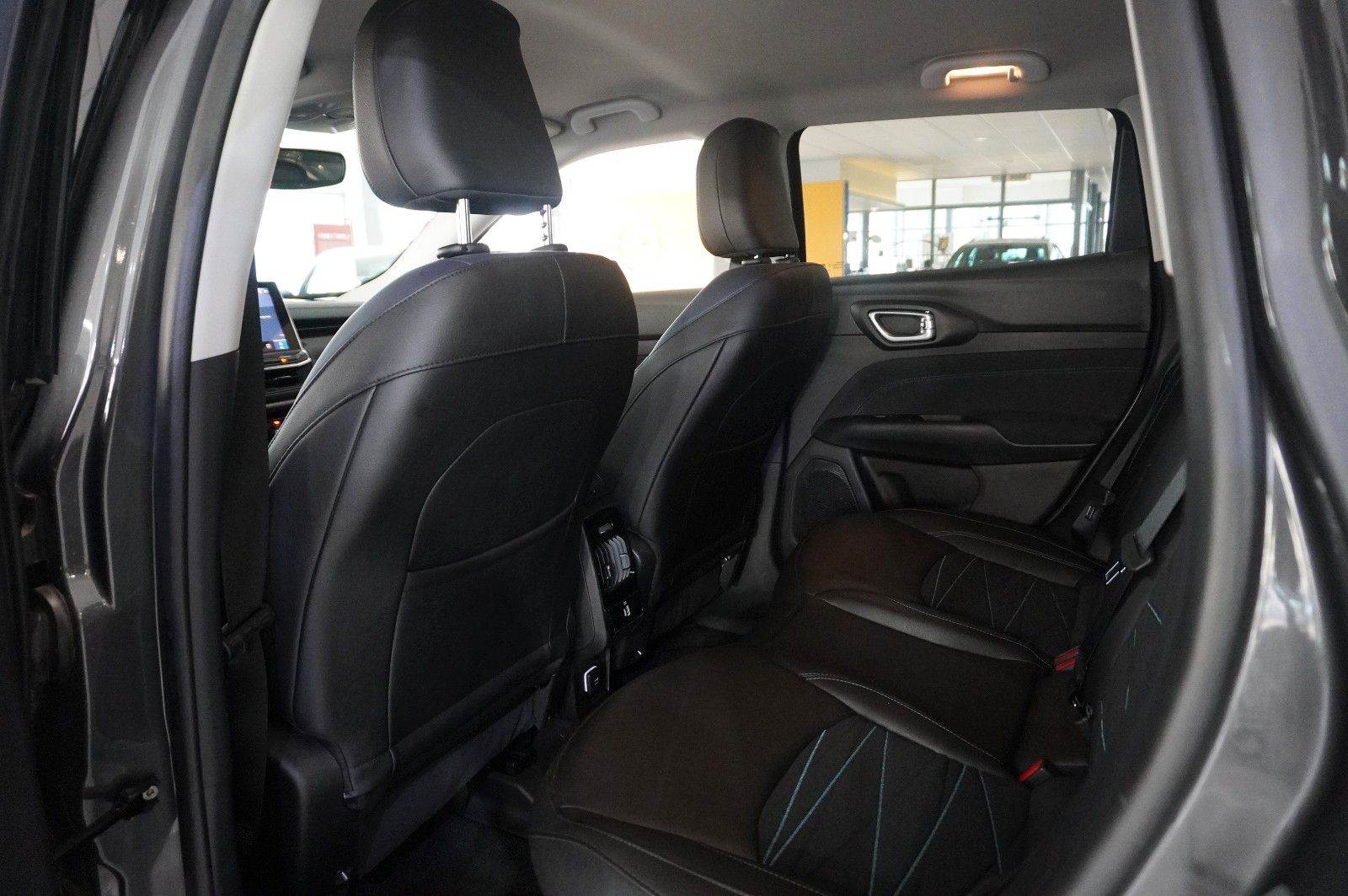 Fahrzeugabbildung Jeep Compass 1.3 4X4 HYBRID NAVI/LED/KAMERA/VIRTU/DAB