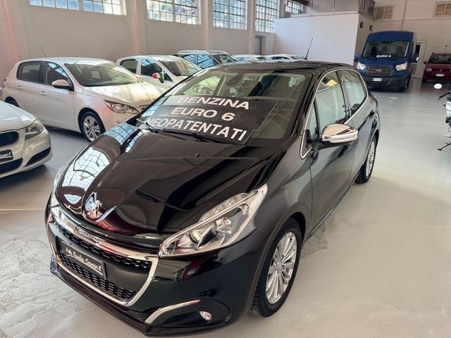 Peugeot PEUGEOT - 208 - PureTech 82 S&S 5p. Allure