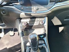 Fahrzeugabbildung Opel Astra K ST Elegance 1.2 Turbo, MATRIX, Navi, RFK