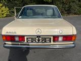 Mercedes-Benz 230 E LIMO, Schaltgetriebe - Mercedes-Benz 230
