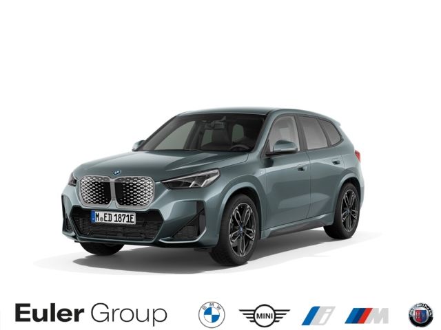 BMW iX1 eDrive20 Sportpaket AD AHK-klappbar AHK Navi