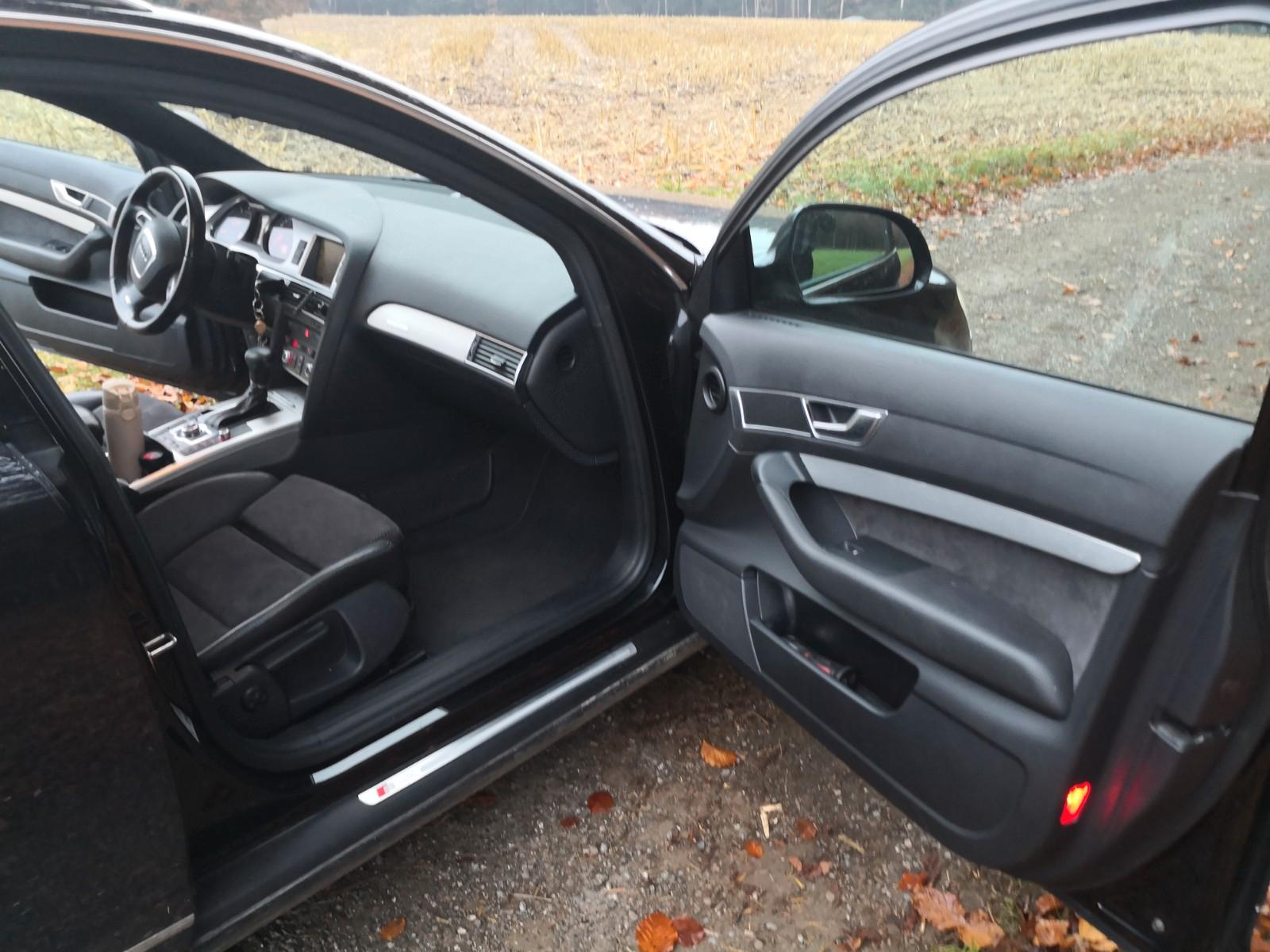 Audi Quattro 2011 — photo 12