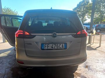 Opel Zafira Tourer - 4