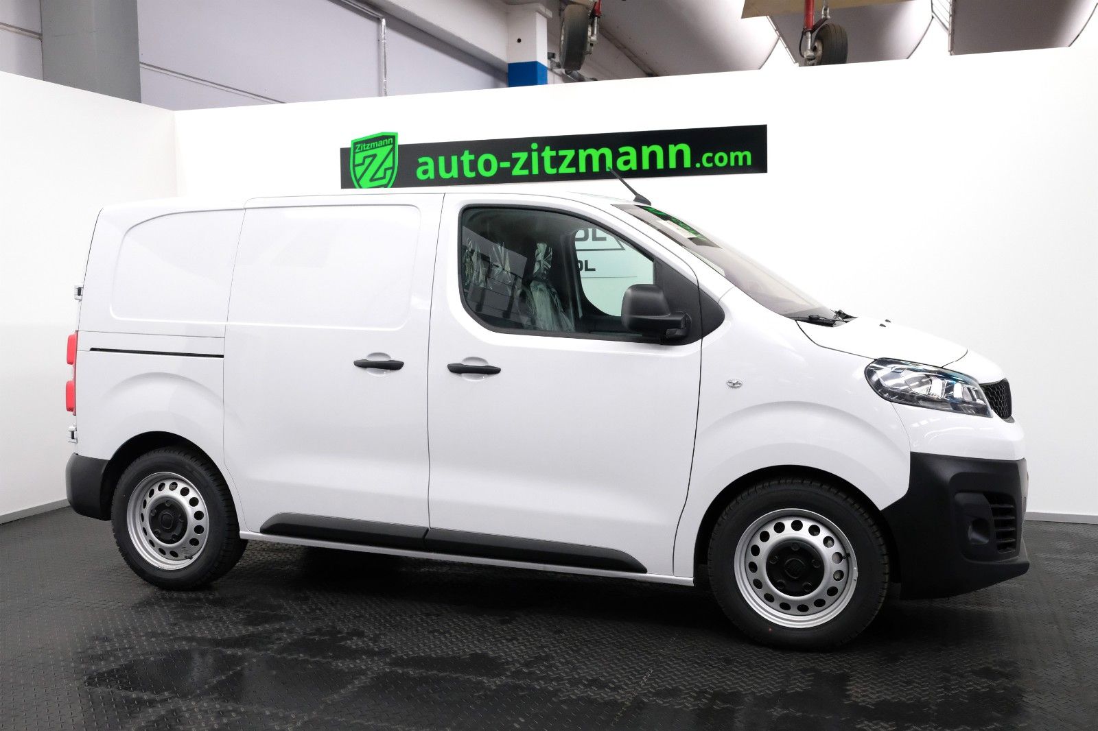 Fahrzeugabbildung Fiat Scudo L1SX  1,5 120 KLIMA ++ NAVI ++ KAMERA