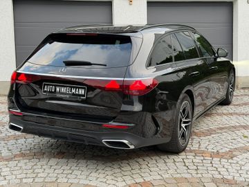 Mercedes E 220 - 11