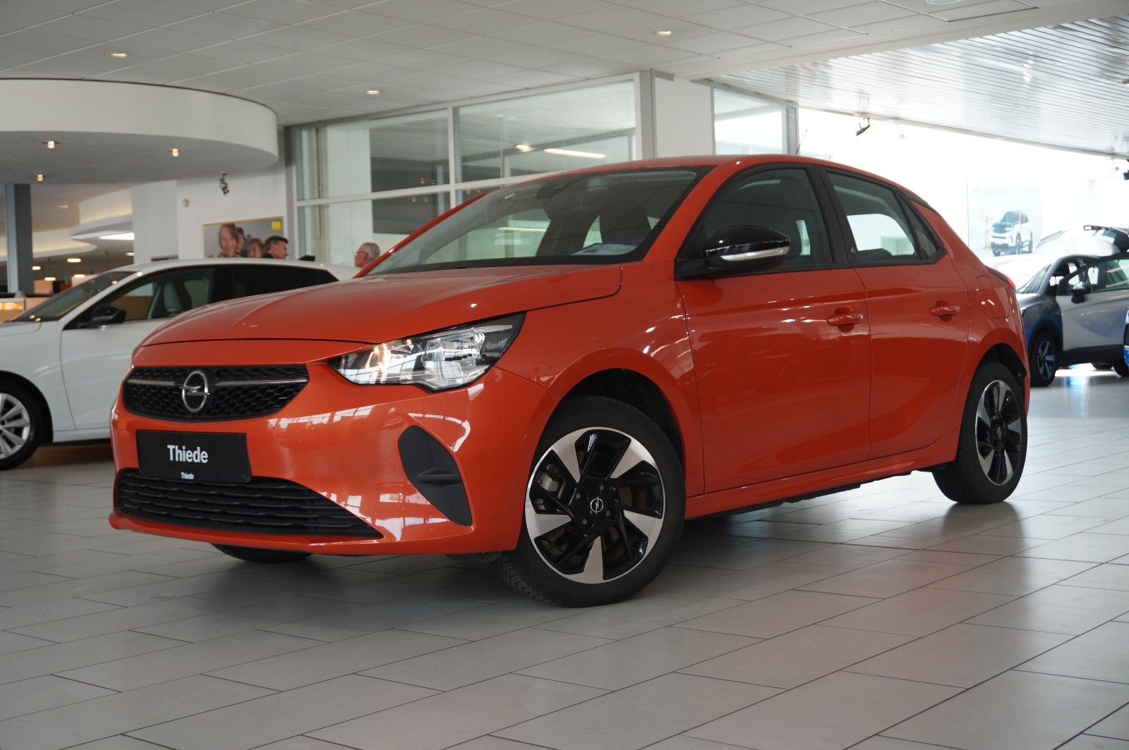 Fahrzeugabbildung Opel Corsa-e F EDITION 7KW NAVI/VIRT/TEMP/DAB/WÄRMEP.