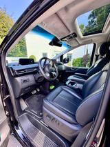Hyundai STARIA 2.2 CRDi Signature 7-Sitzer Auto 2WD ... - Hyundai STARIA von privat