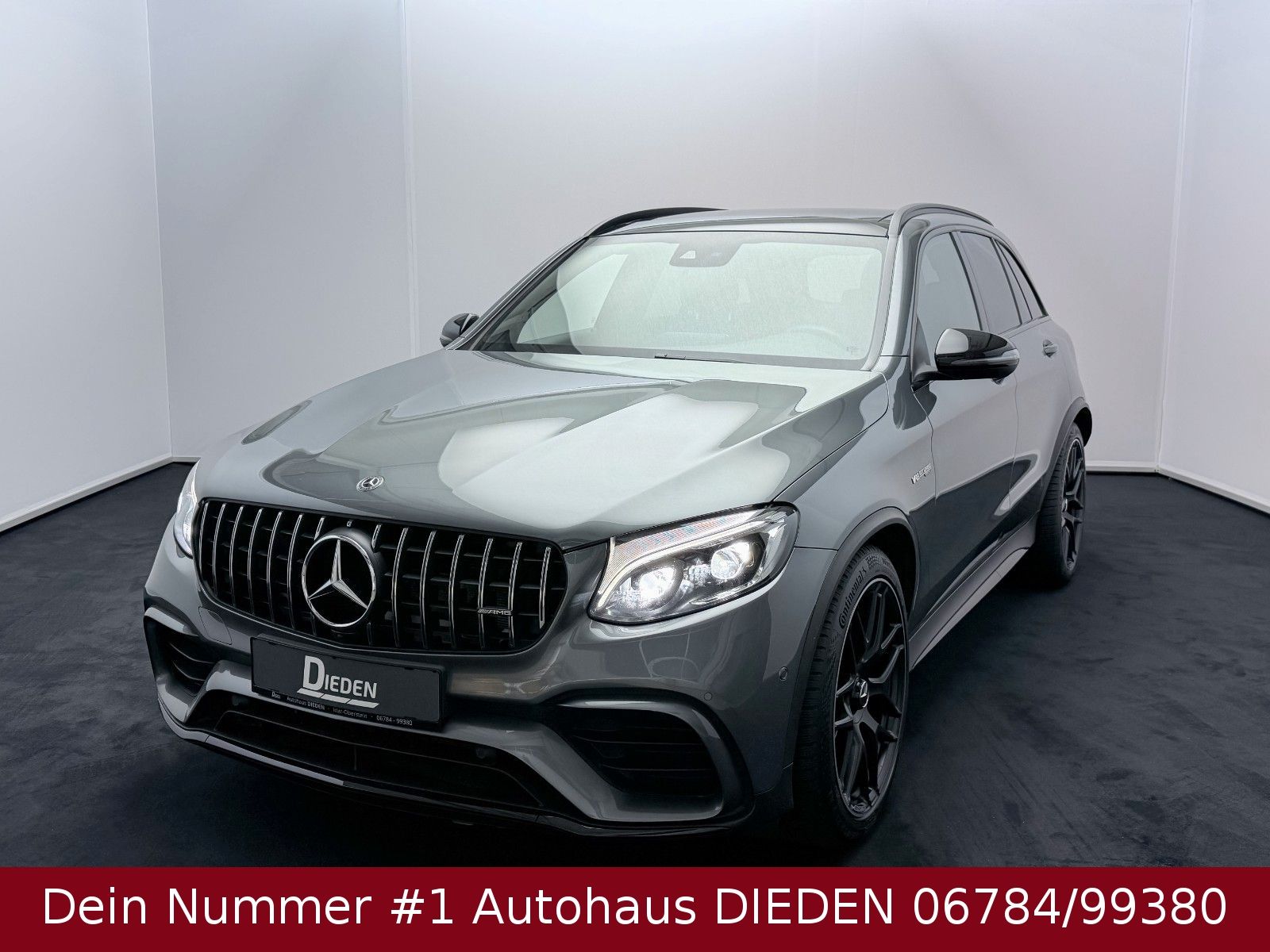 MERCEDES-BENZ GLC 63 AMG PANO + BURMESTER + CARBON