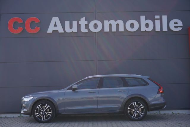Volvo V90 Cross Country B4 Pro AWD"Standheizung"Harman