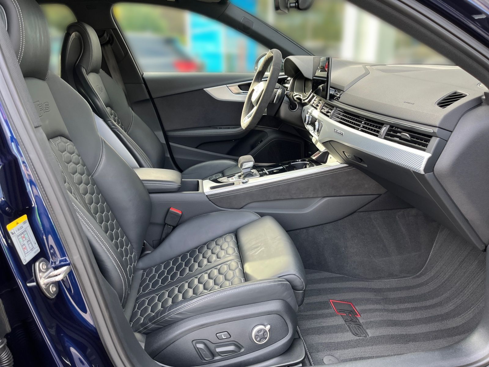 Audi RS4 - Bild 14