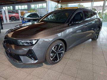 Fotografie Opel Astra Sports Tourer 1.2 Turbo Automatik GS