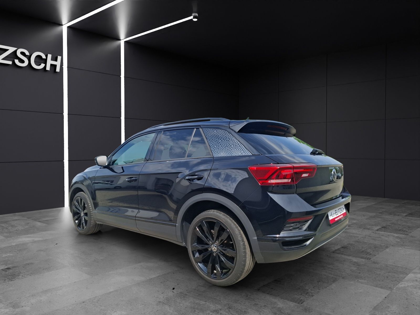 Fahrzeugabbildung Volkswagen T-Roc TSI Sport DSG LED AHK CarPlay ACC RFK SH 1