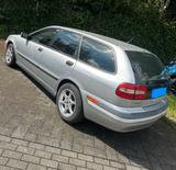 Volvo V40 Kombi Benzin  mit TÜV 3/2028 - Volvo V40 in Köln