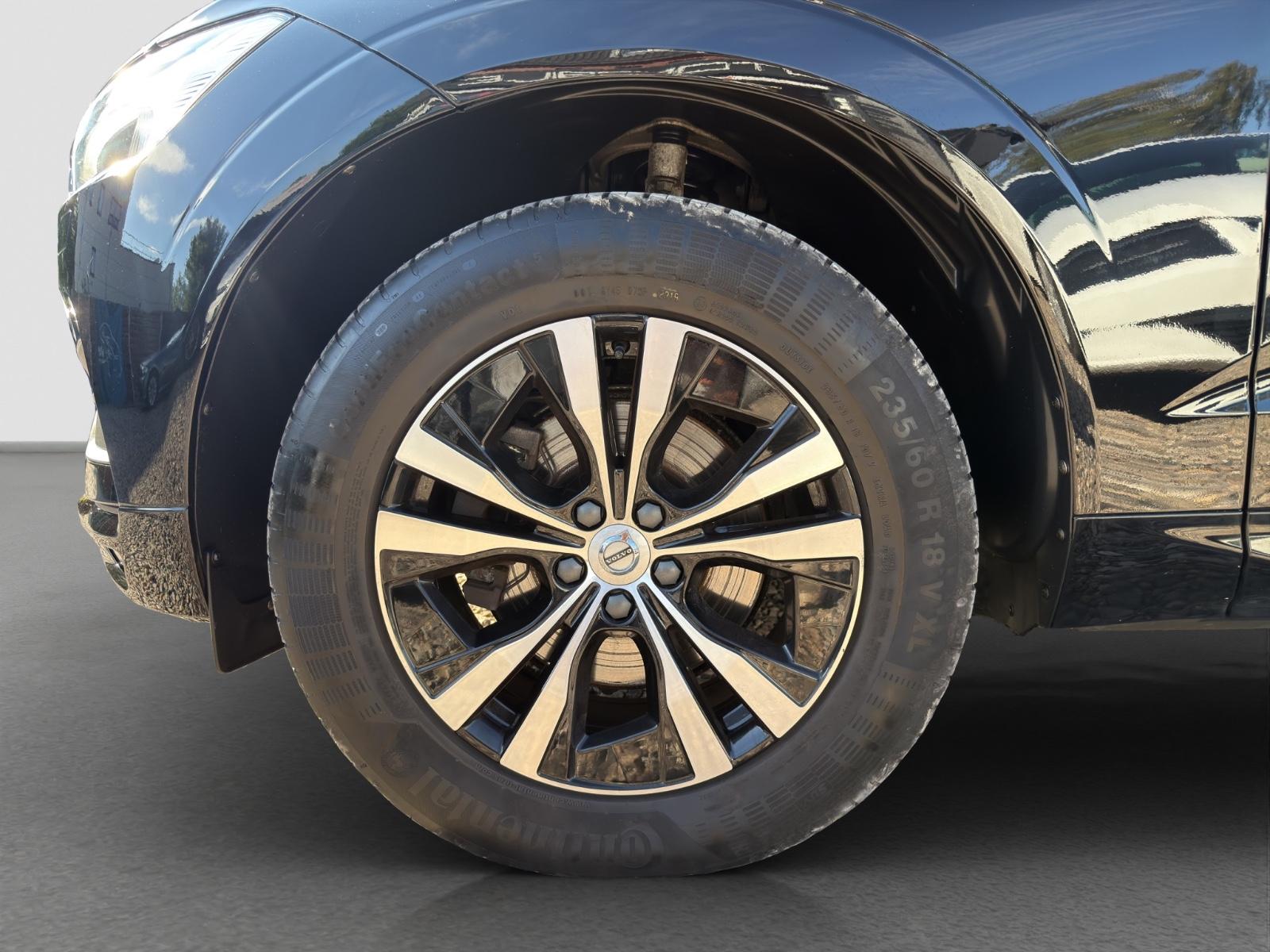 Volvo XC60 Momentum Pro 2WD/Polestar/H&K/PilotAss./Kam