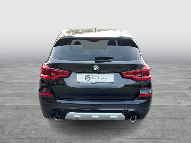 BMW X3 20d xDrive xLine ACC NAVI AHK PANOR. HEAD-UP foto 4
