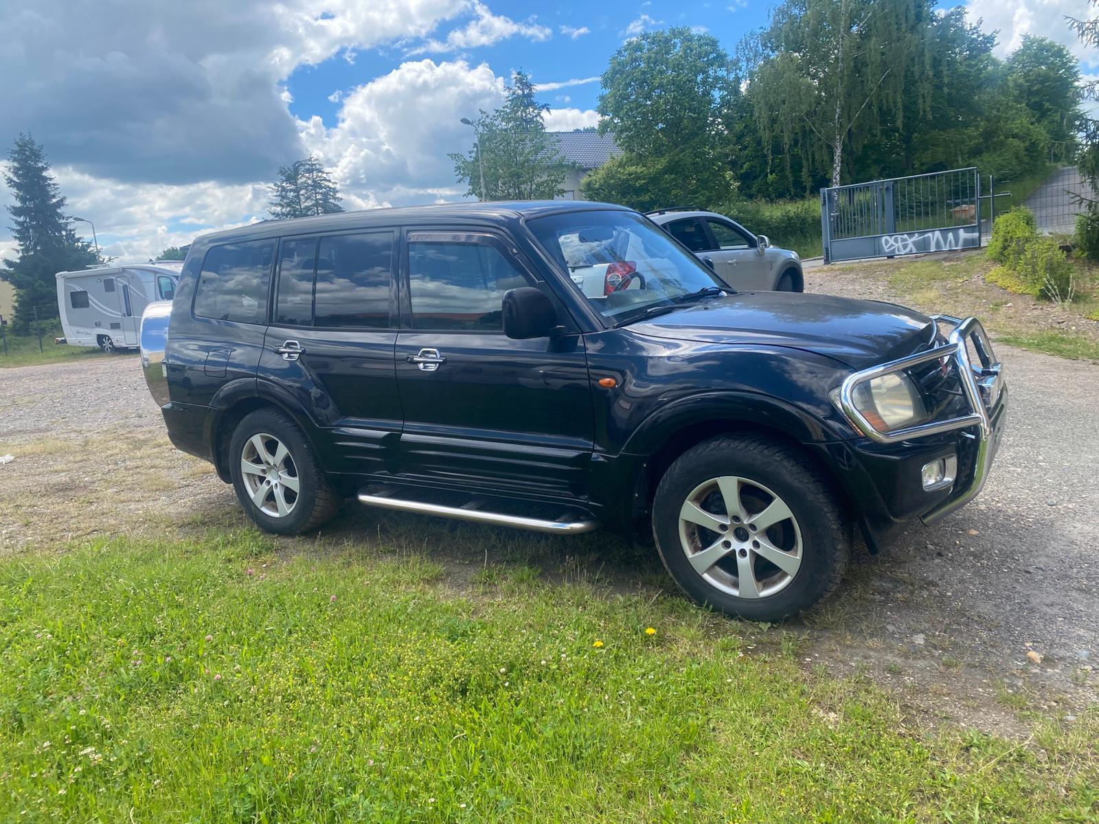Mitsubishi Pajero 3,2 DI-D Liberty