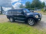 Mitsubishi Pajero 3,2 DI-D Liberty - Mitsubishi Pajero aus 2001 mit Diesel-Antrieb