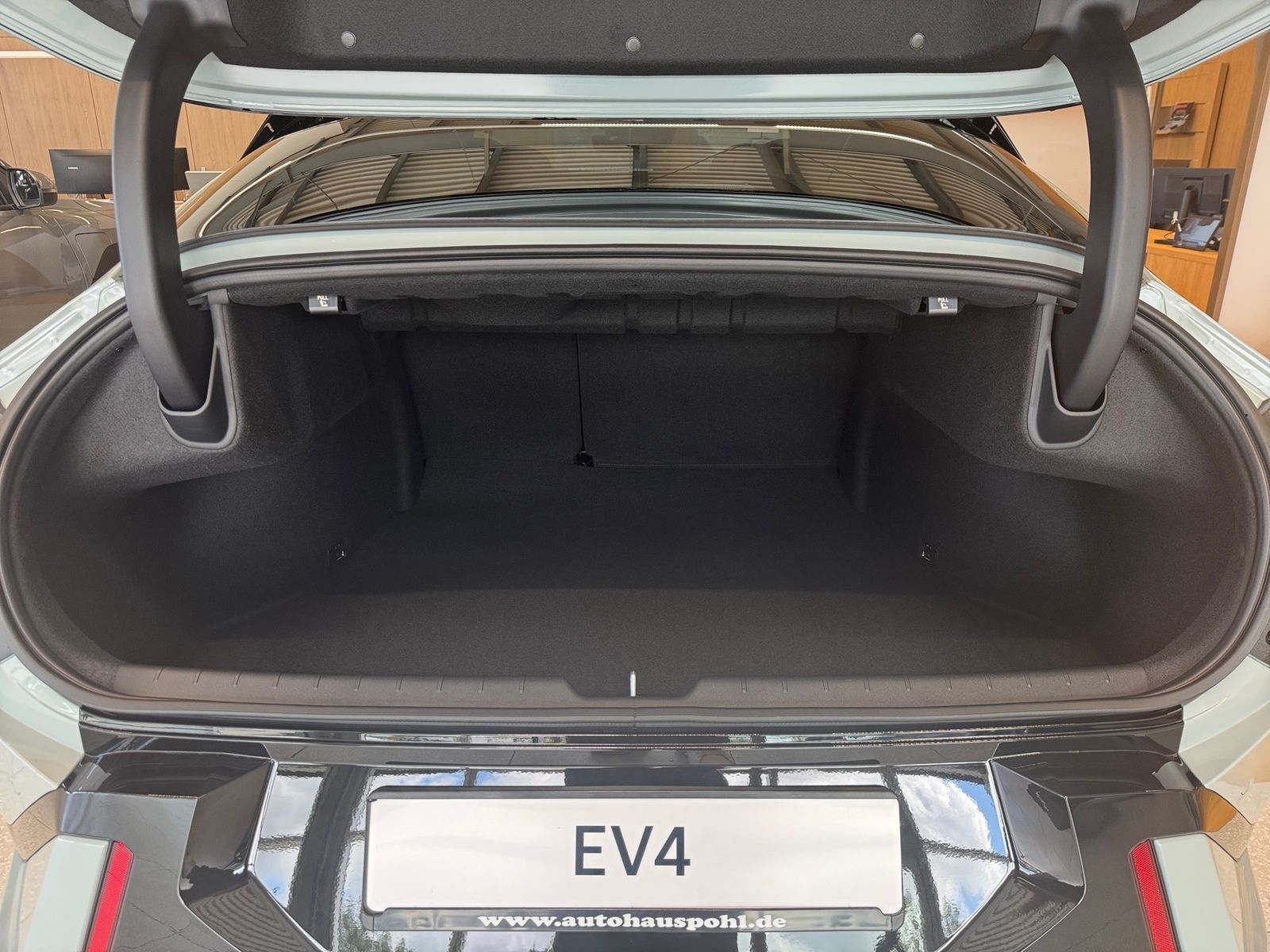 Fahrzeugabbildung Kia EV4 SD 81 FWD GTL DWP COM GD