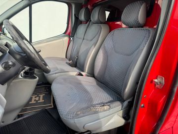 Renault Trafic - 11