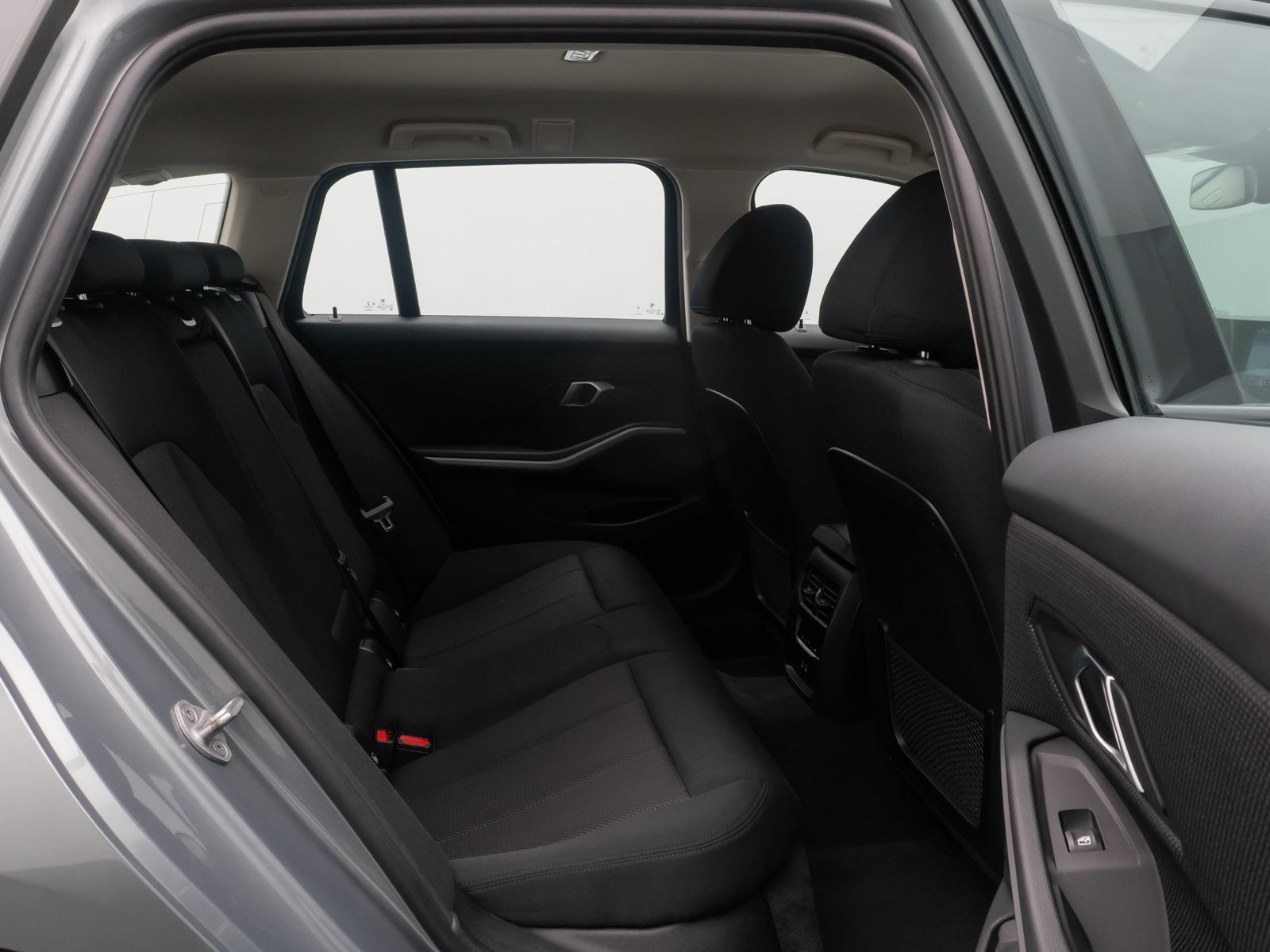 Fahrzeugabbildung BMW 330e AHK DAB Cockpit+ FernlichtAss Sport