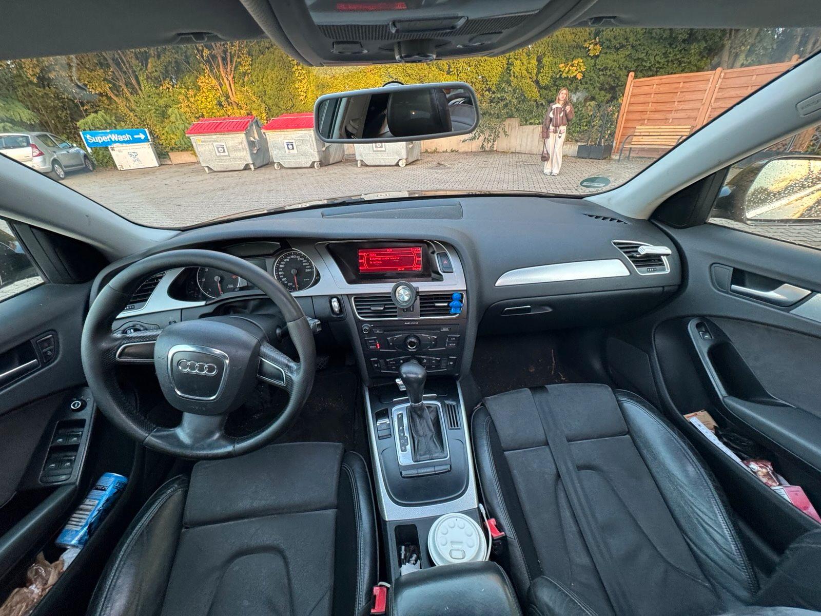 Audi A4 2009 — photo 8