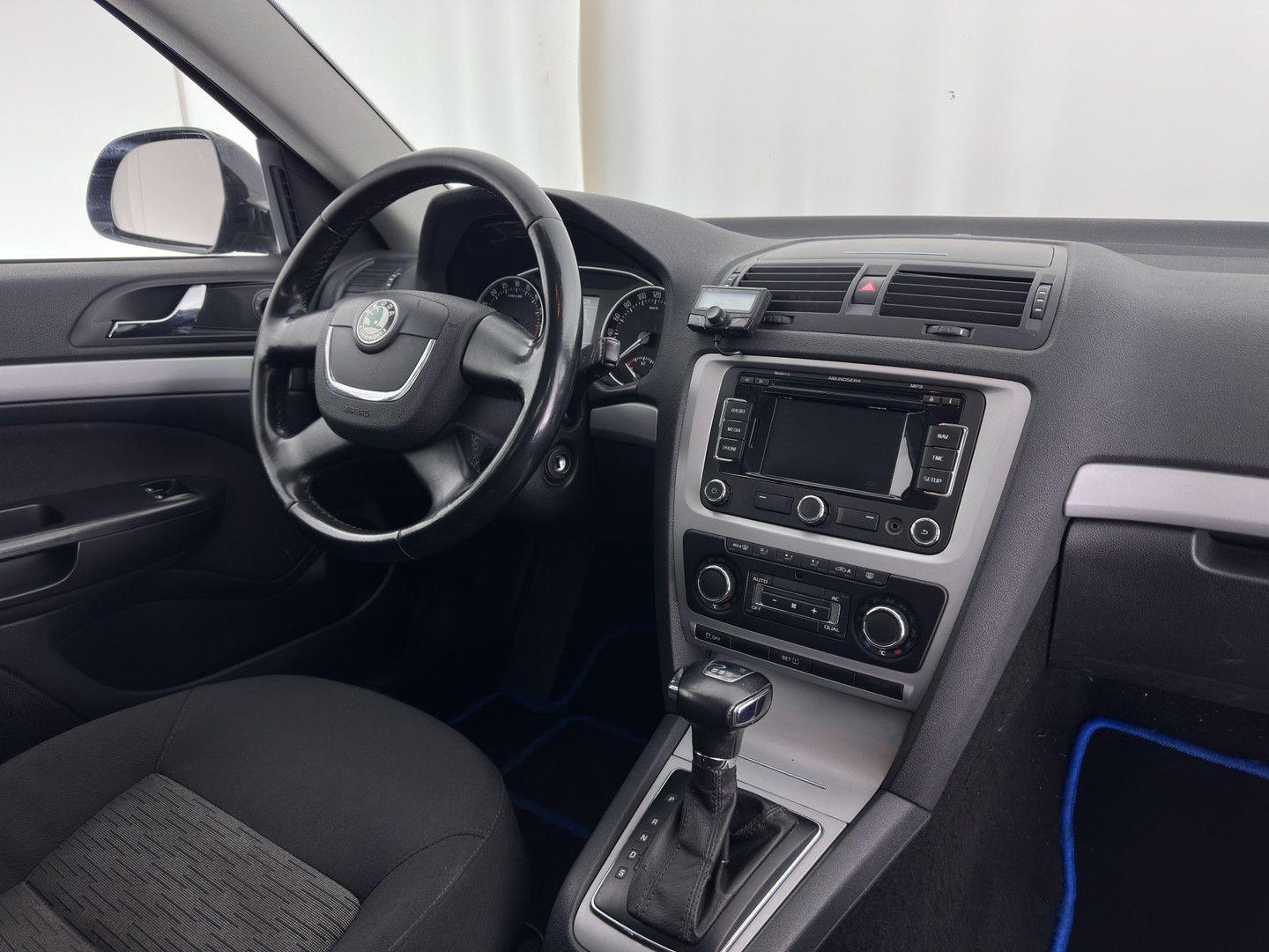 Skoda Octavia 2012 — photo 7