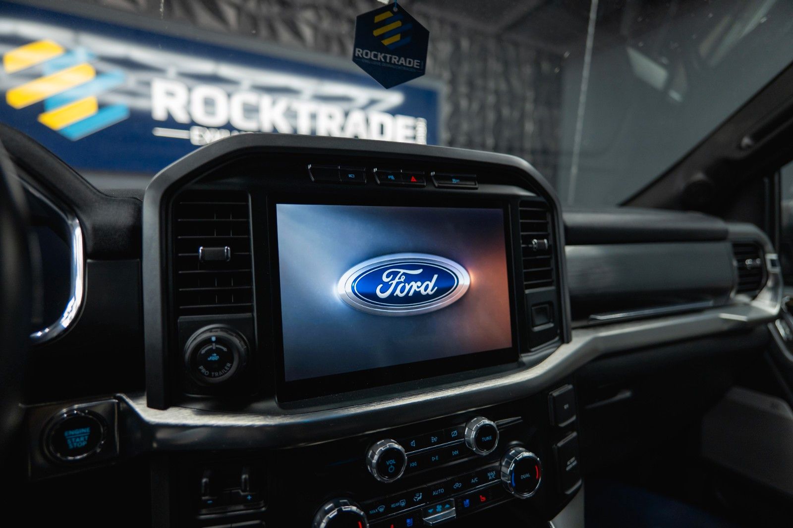 Fahrzeugabbildung Ford F150 5.0 V8 4x4 LARIAT RAPTOR SupCrew *360*B&O*