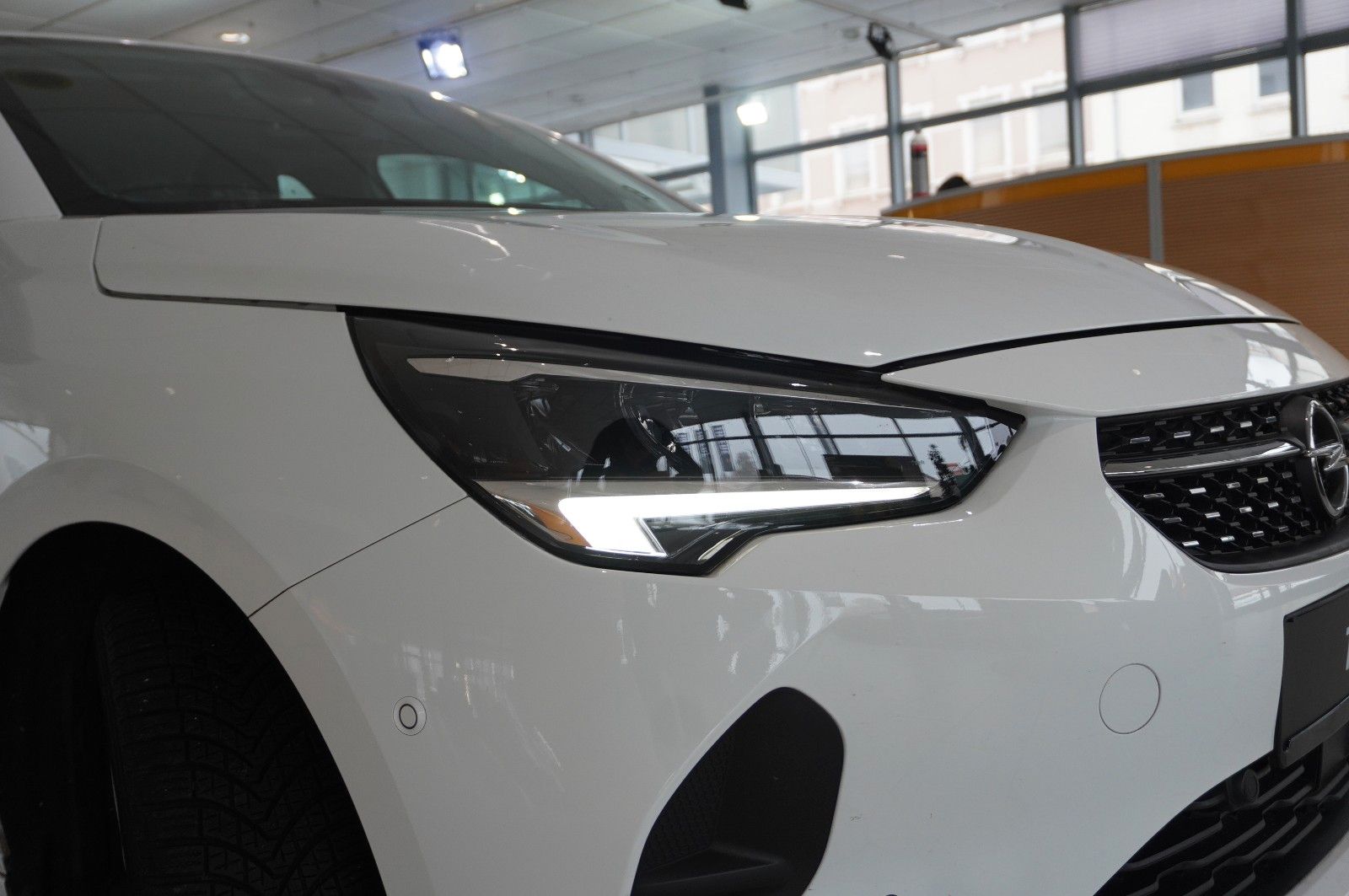 Fahrzeugabbildung Opel Corsa F 1.2T ELEGANCE NAVI/LED/KAMERA/SPORT/VIRT