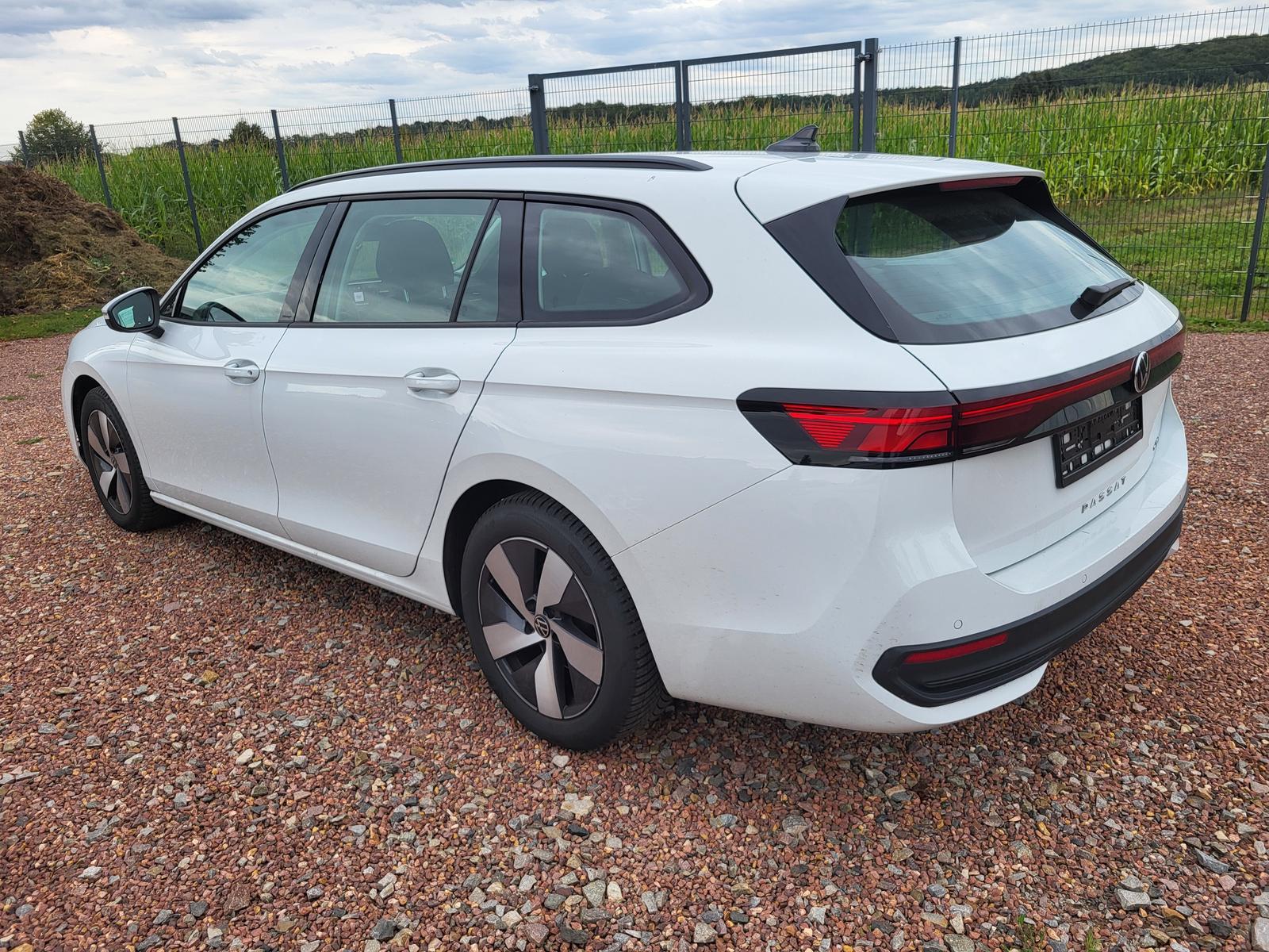 Volkswagen Passat 1.5 eTSI DSG ACC LED Winter App, миниатюра 3