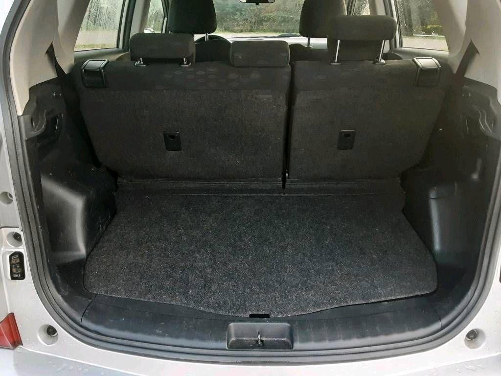 Toyota Verso-S 2011 — photo 7