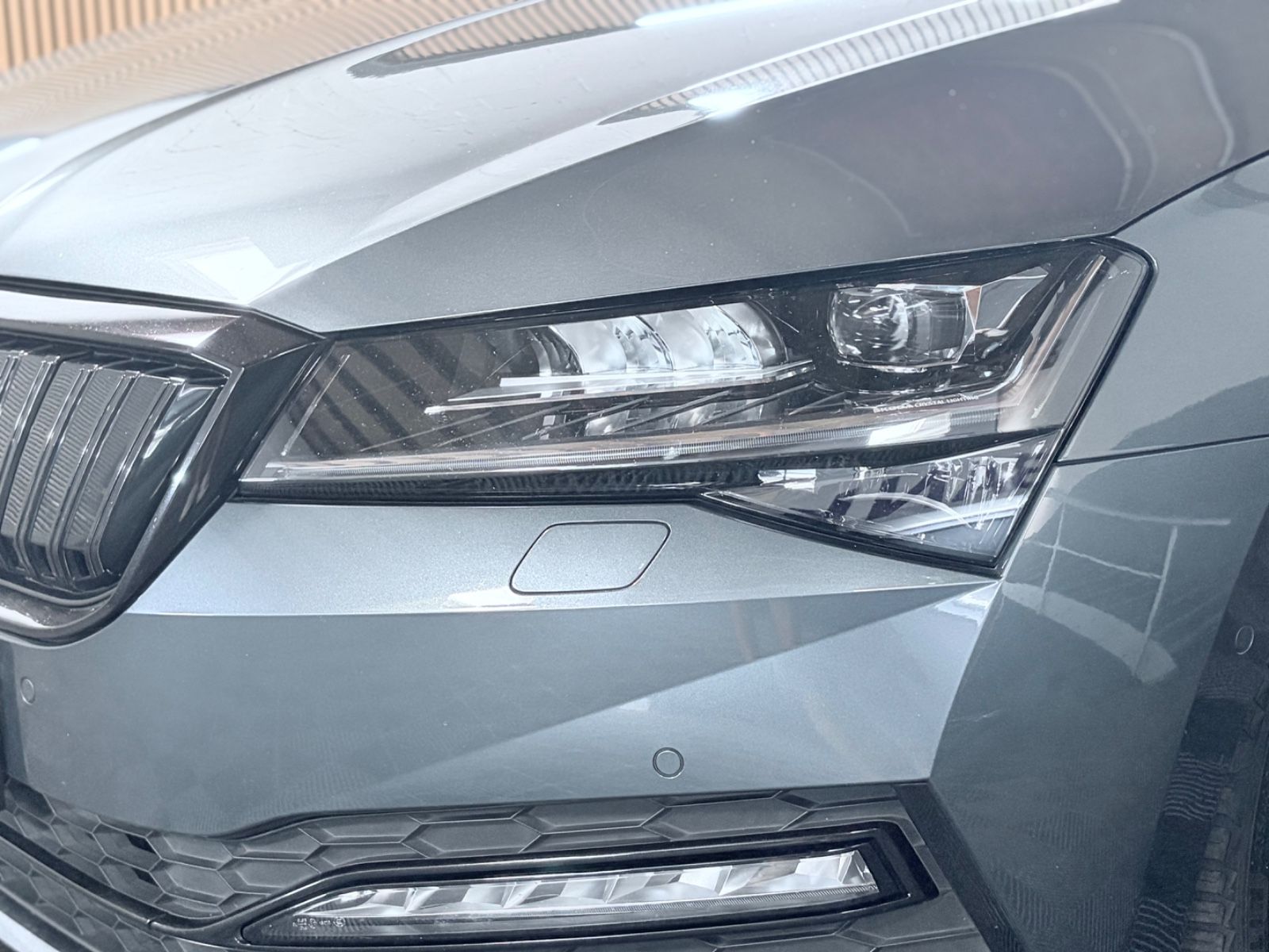 Skoda Superb Combi Sportline iV Hybrid/ StandHZG/ 360° imagem 3