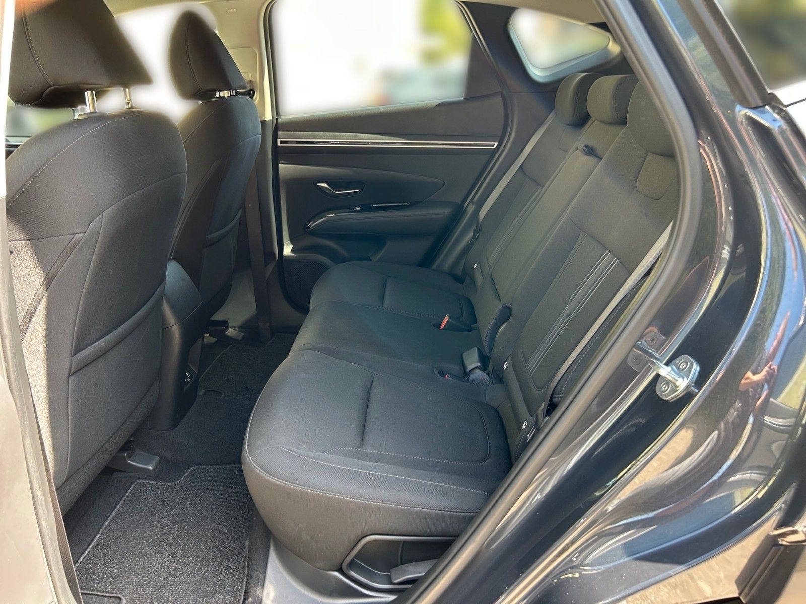 Fahrzeugabbildung Hyundai TUCSON PHEV AUT 4WD TREND 2J-GARANTIE WENIG-KM+