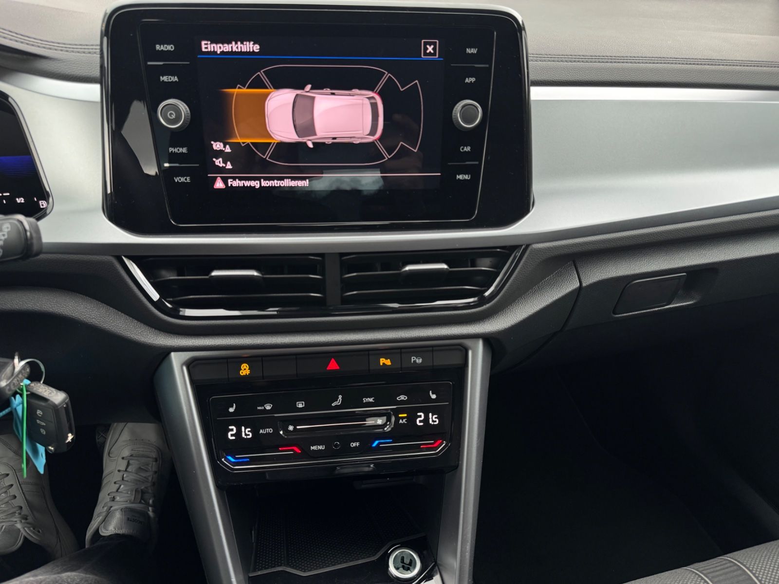 Volkswagen T-Roc Navi PDC LMF App-Connect PDC foto 18