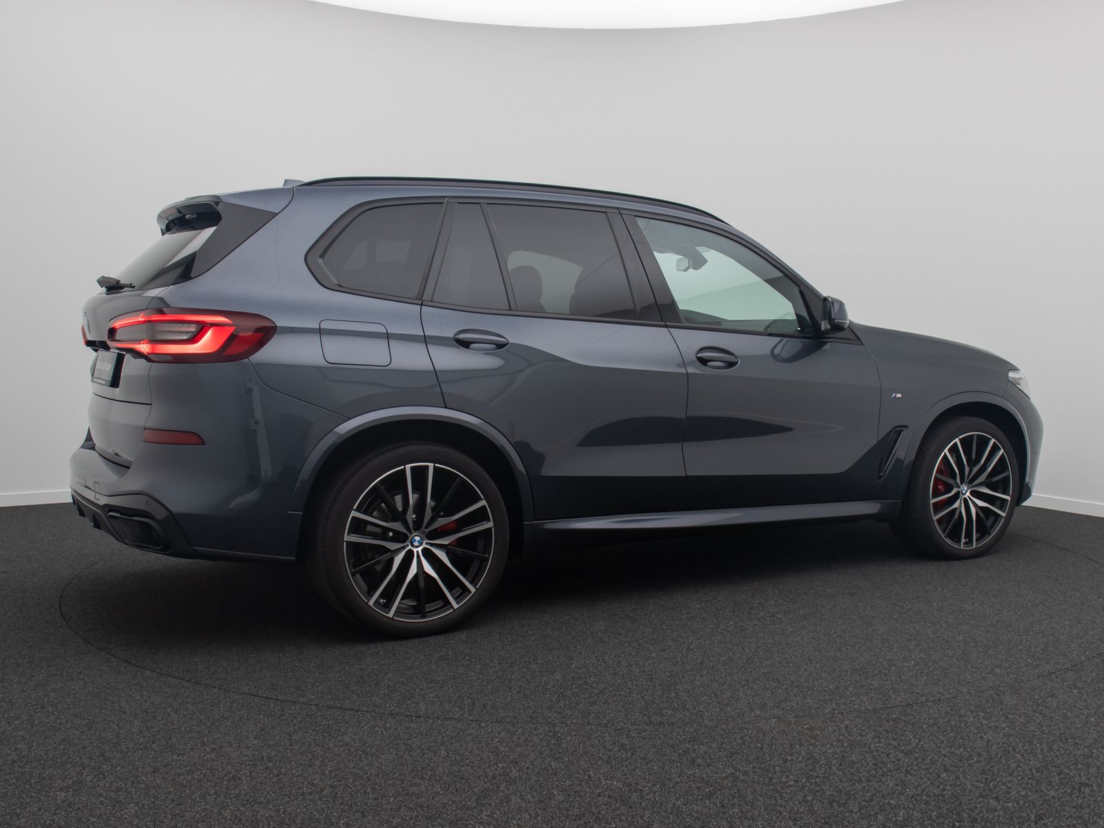 Fahrzeugabbildung BMW X5 xD30d M Sport HUD DAB DisplayKey HiFi 22Zoll