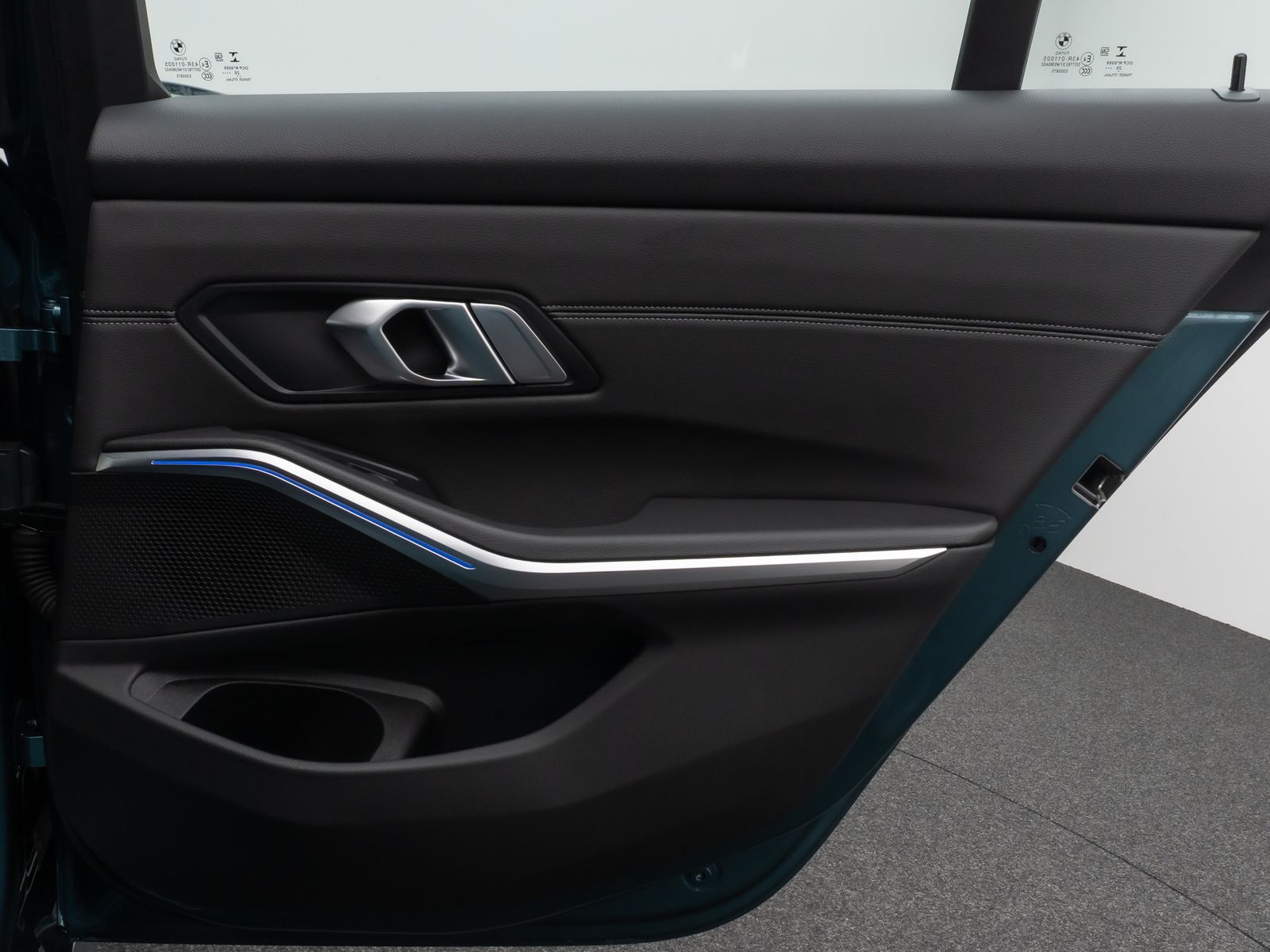 Fahrzeugabbildung BMW 320d Sport Line Kamera Laser HUD DAB HiFi Komfor