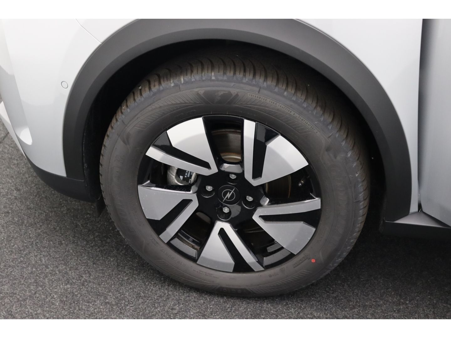 Fahrzeugabbildung Opel Frontera Electric GS 83 kW LED/ Allwetter/ Kamer