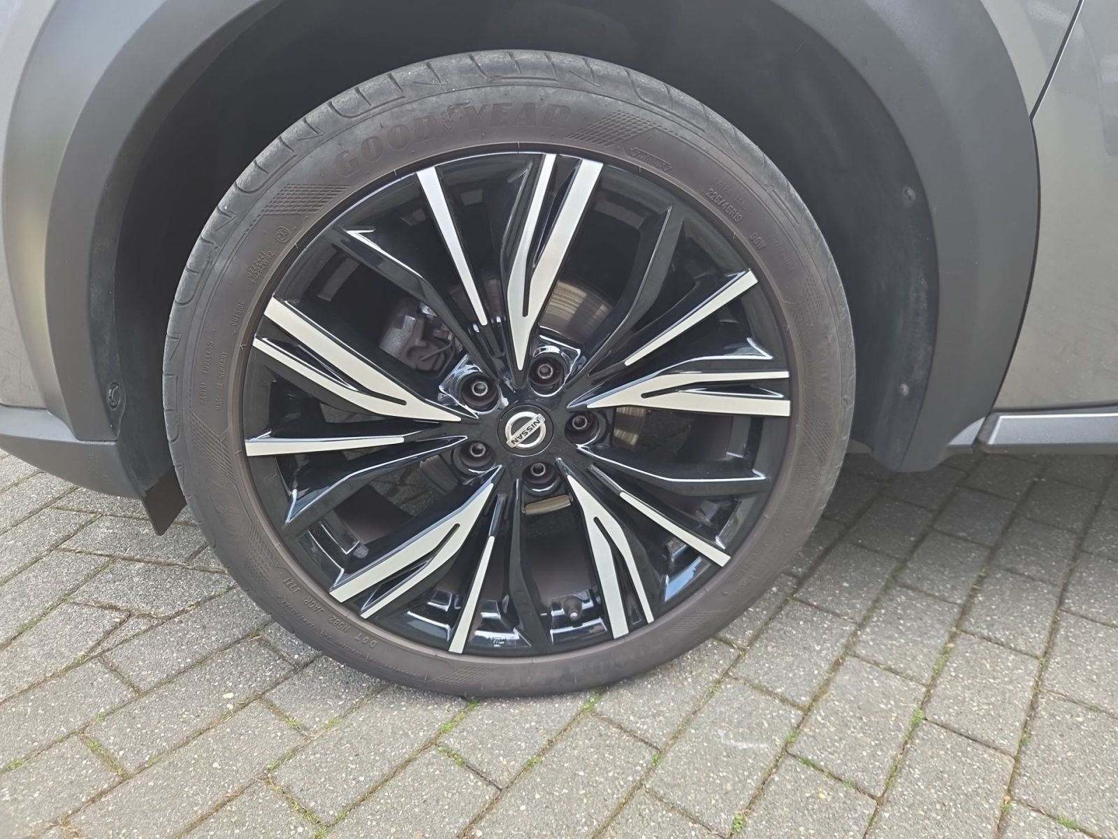 Fahrzeugabbildung Nissan Juke 1.0 DIG-T N-Design 114 PS Autom. *BOSE*TEIL