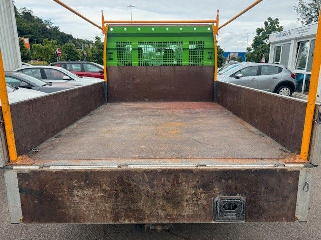 Fahrzeugabbildung Ford Transit Pritsche 330 L1 Einzelkabine